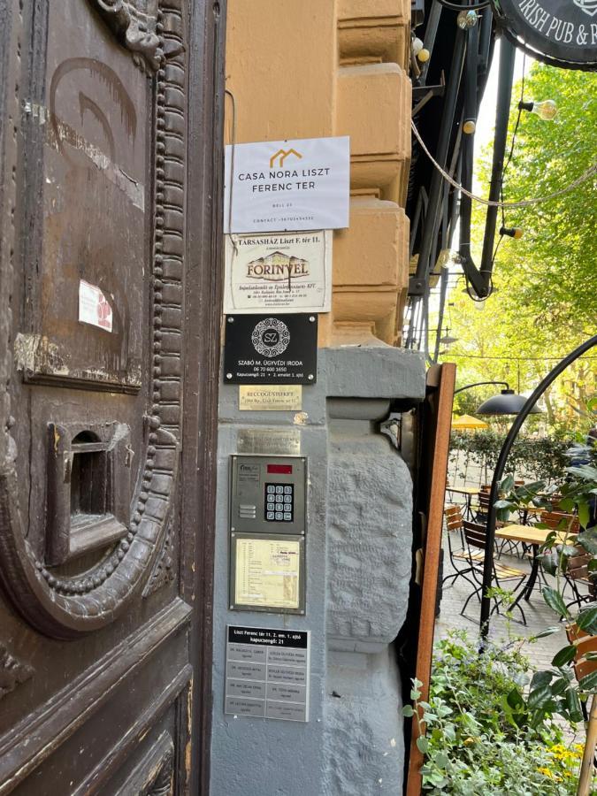 Appartamento Casa Nora Liszt Ferenc Ter Budapest Esterno foto